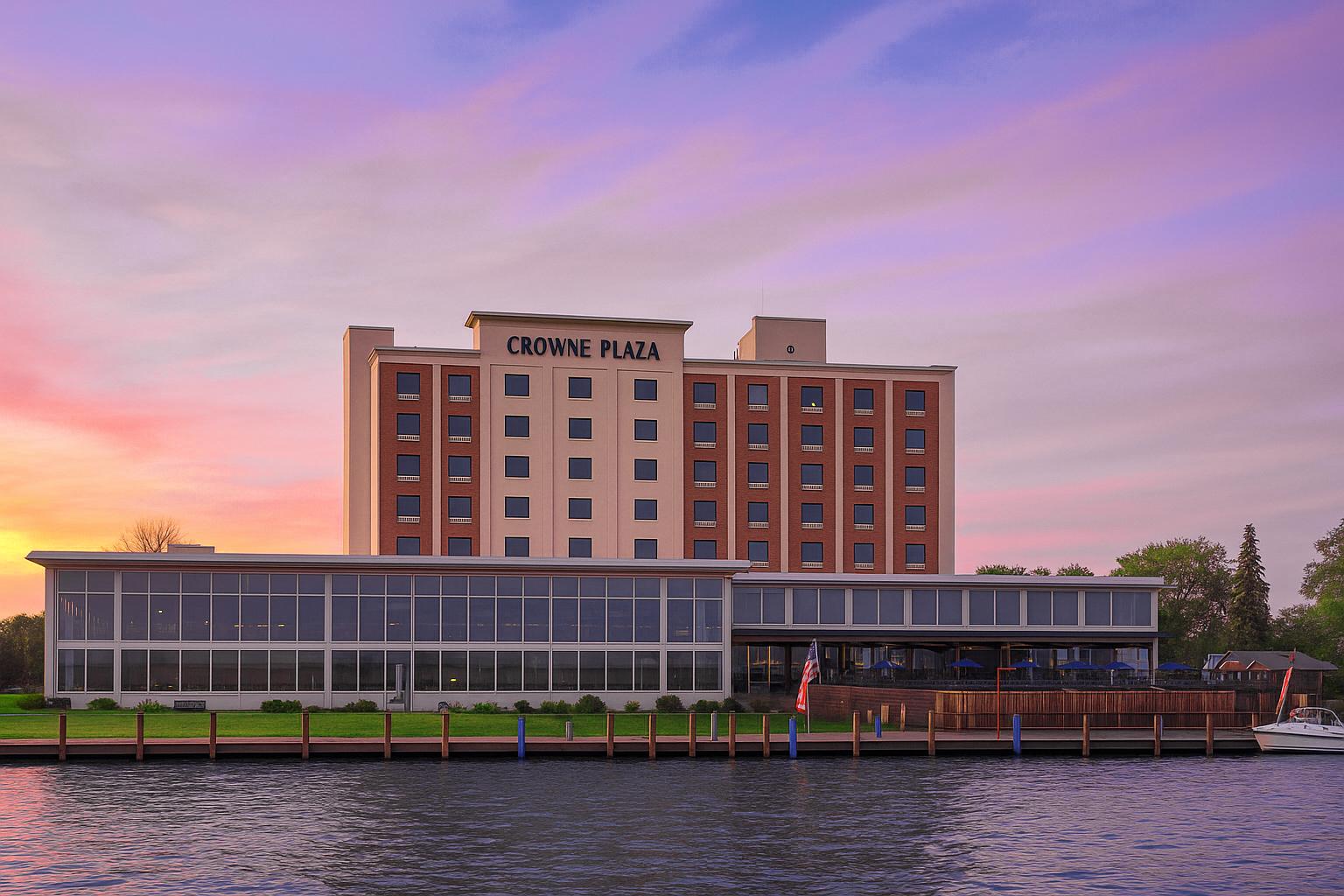 Crowne Plaza Niagara Falls NY - Riverside, an IHG Hotel