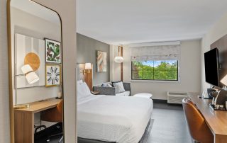 Modern Accommodations at Holiday Inn State Park Entry in Niagara Falls, New York