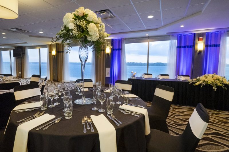 Niagara Riverside Resort - Weddings