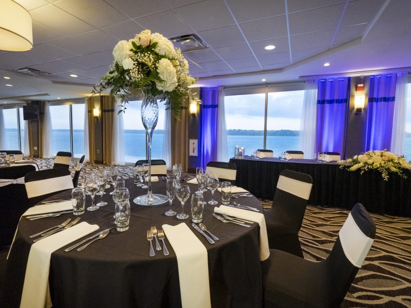 Weddings in our premium event space at Crowne Plaza Niagara Falls, NY - Riverside