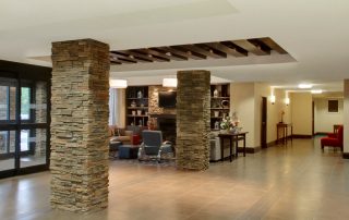 image description Lounge at Crowne Plaza Niagara Falls